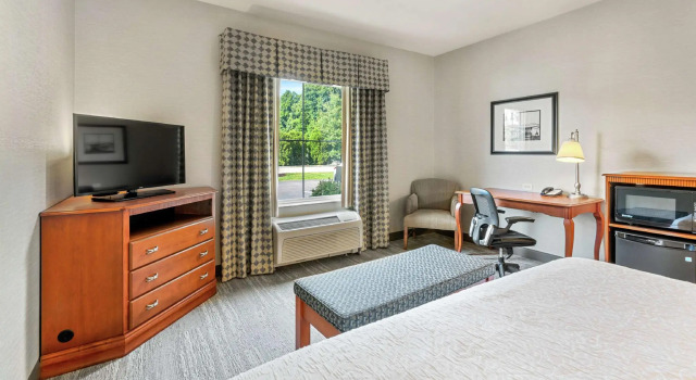 Двухместный номер Standard Hampton Inn & Suites Mystic