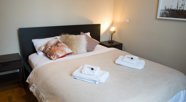 Unit 11 - Lovely Apartment with Terrace near Avenue Louise, Забронировать Апартаменты/квартира Брюссель Брюссельский столичный регион, рядом с Нотр-Дам-Дю-Саблон