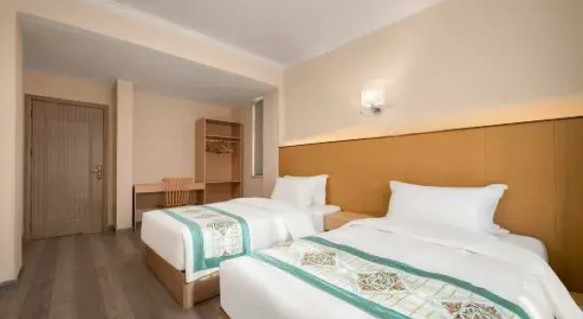 Люкс Superior Guantang Yulan Hot Spring Resort Hotel