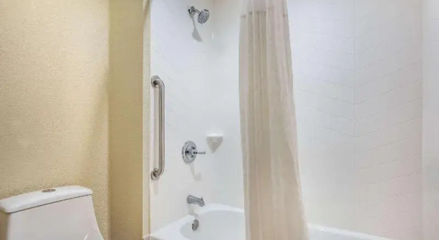 Двухместный люкс Comfort Inn Lafayette I-65