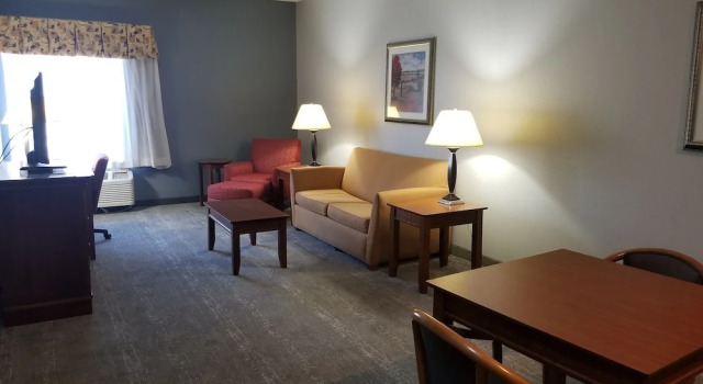 Двухместный люкс Wingate by Wyndham Savannah I-95 North
