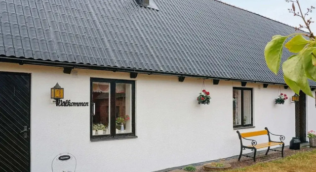 Holiday Home in Larholm, Book Vacation Home Skottorp 
