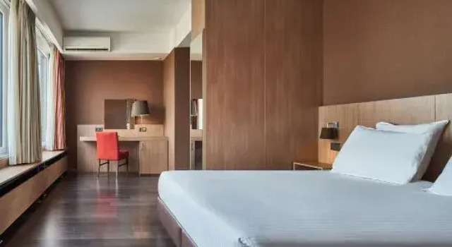 Двухместный семейный люкс Theater Hotel