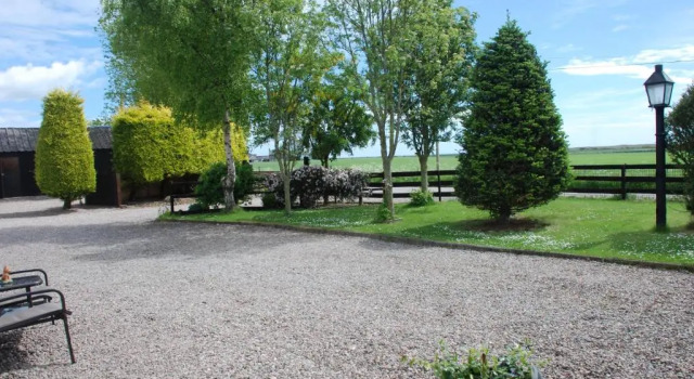 Коттедж Eskview Farm Bed and Breakfast