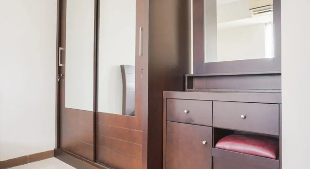 Nice and Homey 1BR at Maple Park Sunter Apartment By Travelio, Book Apartment Jakarta Jakarta Province
