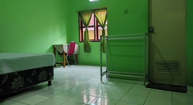 Номер Standard Hotel O Penginapan Syariah Al Syifa