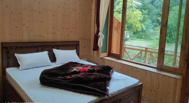 Kamal Guest House Tirthan by OYO, Забронировать Гостевой дом Банджар штат Химачал-Прадеш