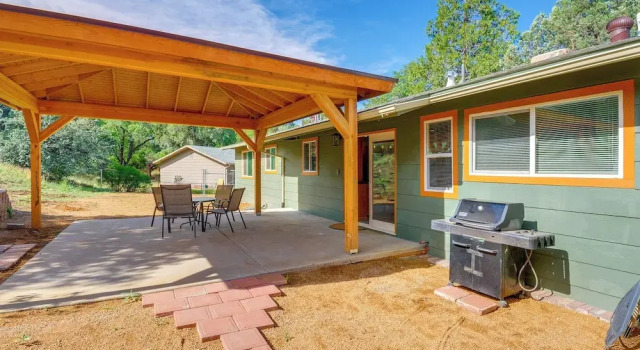 Коттедж Dog Friendly! Peaceful Wooded Retreat in Prescott