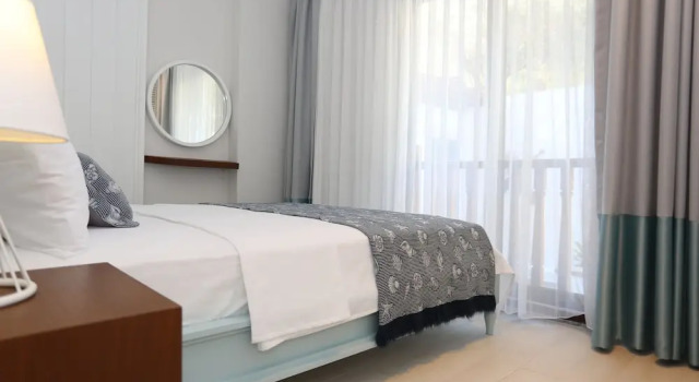 Номер Standard Дуплекс с 3 комнатами с видом на море Alp Suites Pinehill