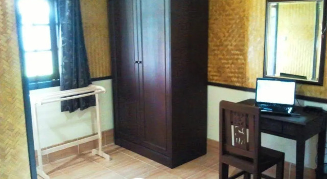 La Luna Italian Restaurant & Accommodation, Забронировать Отель Ко Липе провинция Сатун