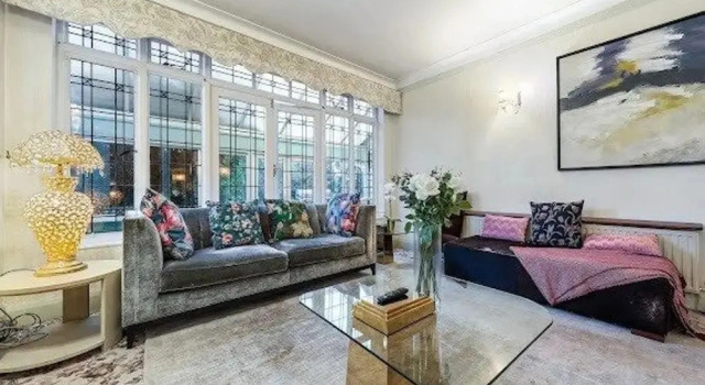 Spacious Home With Private Parking