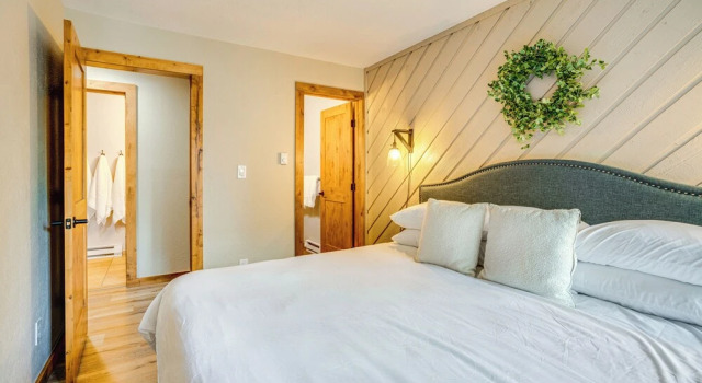 Апартаменты 1 Block to Main St: Modern Breckenridge Condo!
