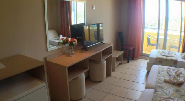 Трёхместный номер Standard Politia Hotel