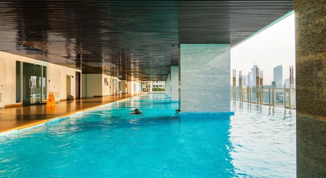 Cozy Living Studio Apartment at Menteng Park, Prenota Appartamento Hotel a Jakarta Province con piscina, Piscina