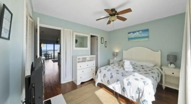 Pelican Perch - 3rd Floor Views Of The Ocean And Marsh - Perfect For Wildlife Viewing. 1 Bedroom Condo by RedAwning, Book Hotel Carolina Beach Wilmington