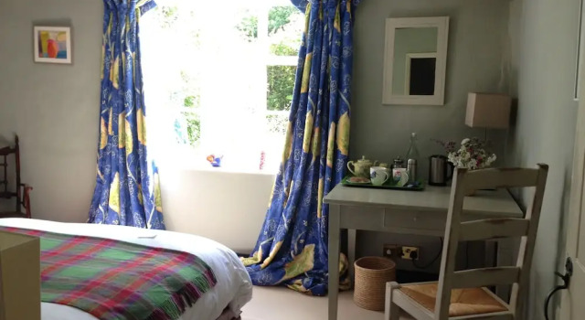 Crown House Bed & Breakfast, Reservar Hotel Saxmundham Suffolk