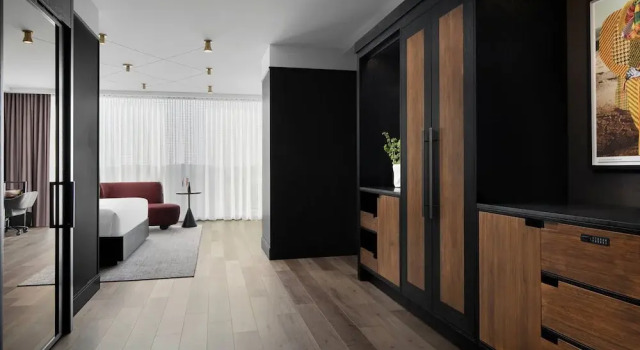 Номер Deluxe Renaissance Milwaukee West Hotel