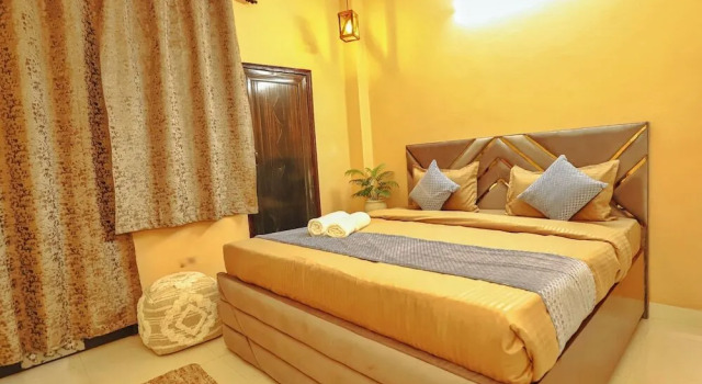 Roomshala 101 Lakshmi Residency