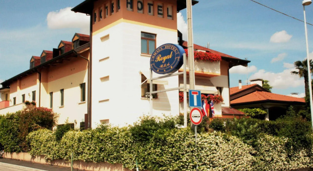 Small Hotel Royal, Забронировать Отель Отели Падуи 3 звезды, 3*