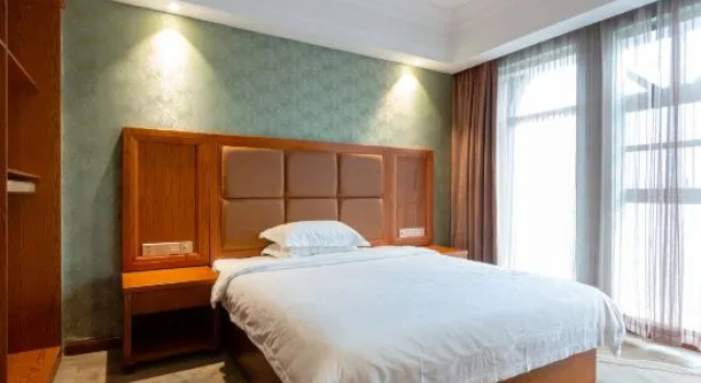 Семейный люкс Deluxe Wuzhifeng Hotel
