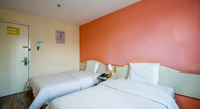 Двухместный номер Business 7 Days Inn Beijing Dinghui Temple Wuluju Branch