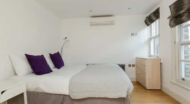Апартаменты Gorgeous house in the heart of Chelsea