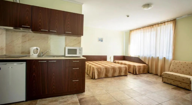 Студия Family hotel Apolon