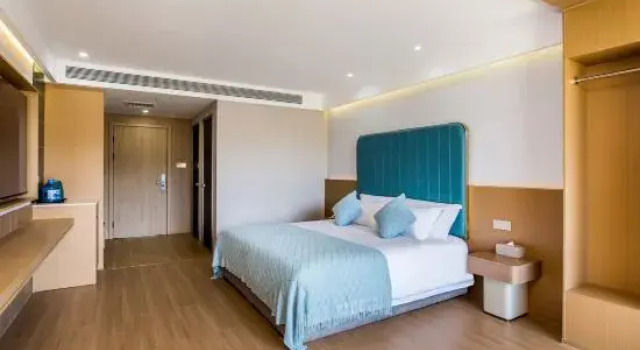 Номер Standard с видом на горы Shengyi Business Hotel