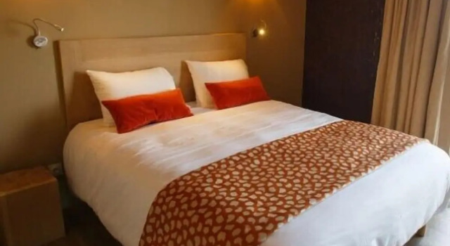 Двухместный номер Standard с балконом LOGIS Hôtel-restaurant IMAGO