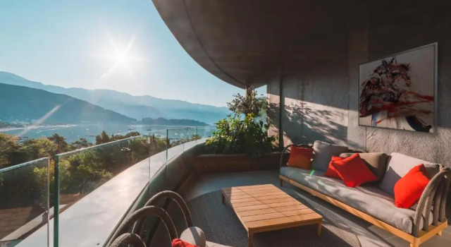 Люкс с 2 комнатами с балконом и с панорамным видом Boutique Hotel Vissi dArte