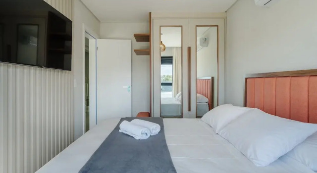 Condominium w/ Pool 500m From Ibiraquera Lagoon - VRS
