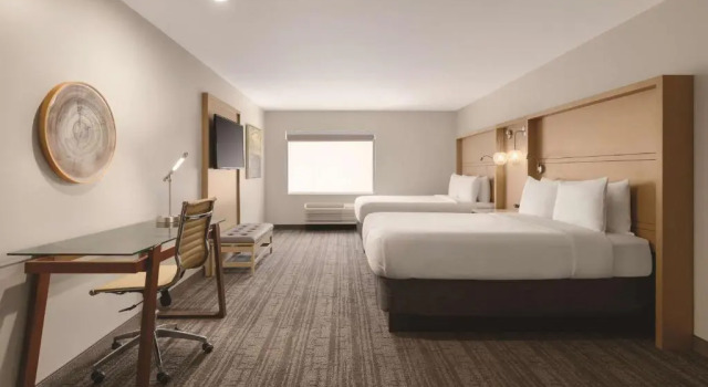 Четырёхместный номер Standard Radisson Hotel Atlanta Airport