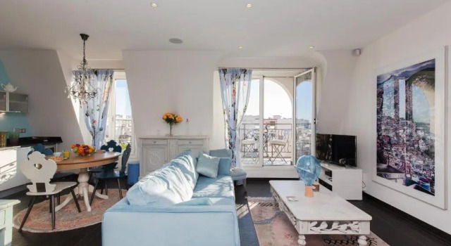Апартаменты Majestic Apartment
