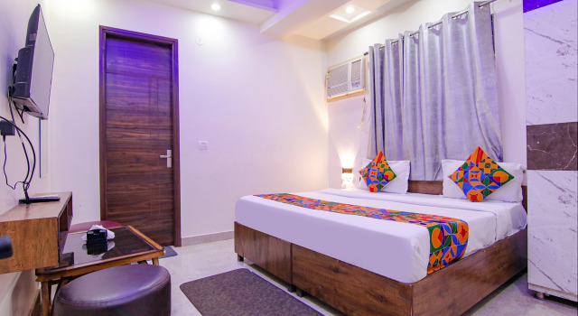 Номер Deluxe FabHotel Waypoint Inn