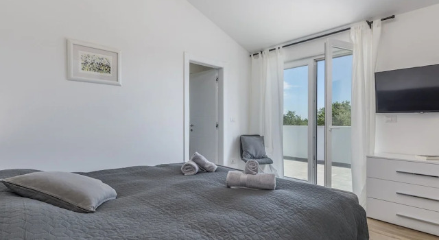Modern Luxurious Villa For 8 10 People With Private Swimming Pool Near Porec, Забронировать Вилла Пореч Poreč Riviera, рядом с Traktor Story