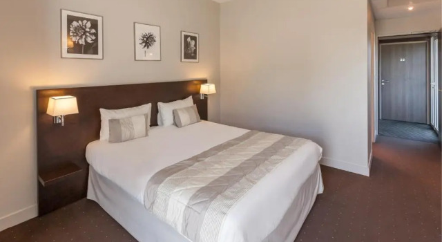 Komfortowy pokój Hotel Alienor