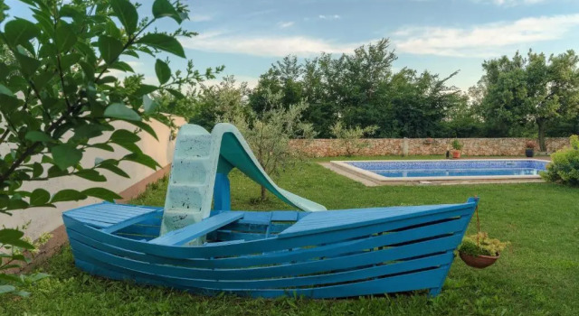 Villa NaNa - modern Villa with a pool surrounded by nature, Istria-Pula, Book Villa Valtura Pula Region