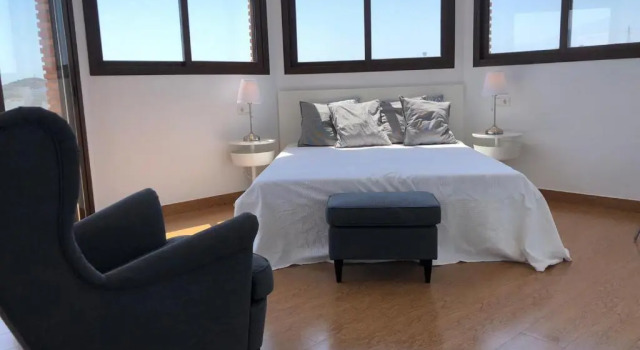Luxury Villa for 12 people, Rezervați Vilă Hoteluri în Cerros del Aguila cu parcare, Parcare
