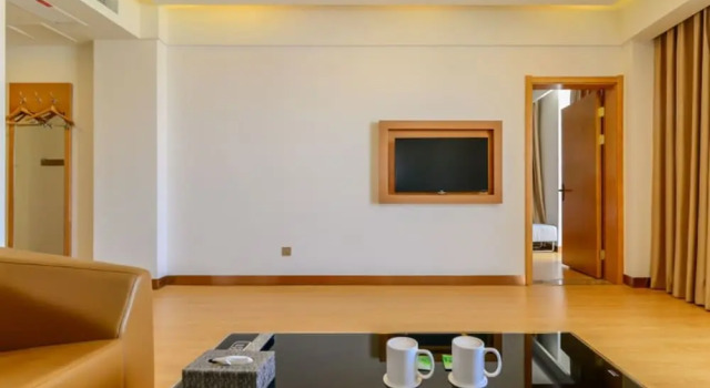 Люкс Superior GreenTree Inn Wuhu Fangte Four Phase Wanchun Fortune Plaza Hotel