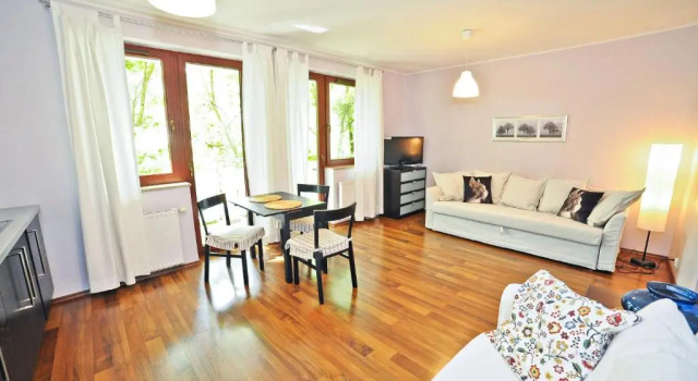 Grand Apartments Duet, Varaa Huoneisto Hotellit Pommeri pysäköinnillä, Pysäköinti