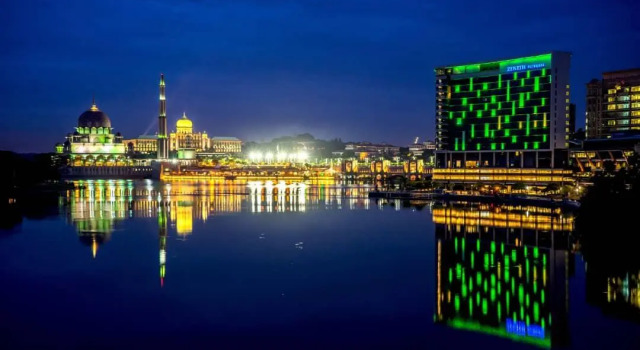 Lüks oda Zenith Hotel Putrajaya