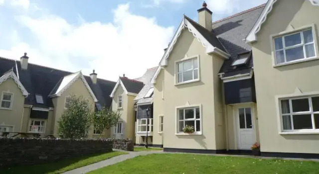 Durrus Holiday Homes, Book Hotel Durrus County Cork