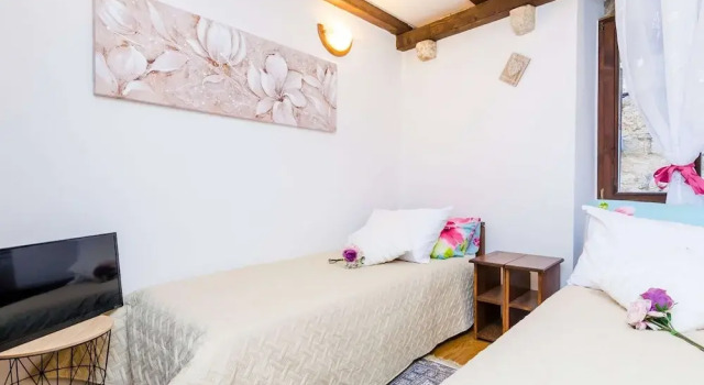Holiday Home St George - Two Bedroom Apartment With City View, Забронировать Апартаменты/квартира Отели Дубровника с парковкой, рядом с Marin Drzic Theatre, Парковка