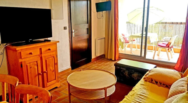 Apartment With one Bedroom in Les Issambres , With Wonderful sea View, Shared Pool, Furnished Terrace - 100 m From the Beach