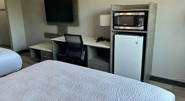 Days Inn & Suites by Wyndham Summerside, Buchen Sie Hotel Hotels in Prince Edward Island mit Pool, Schwimmbad