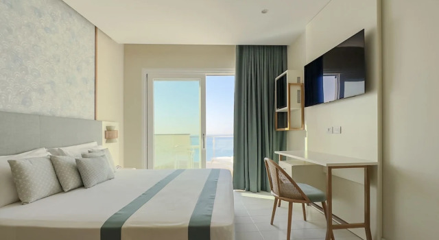 Номер Standard c 1 комнатой с балконом и с видом на море Hotel Giosue a mare Sorrento