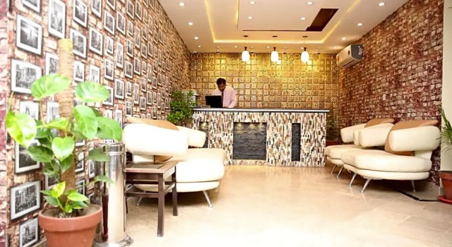 Hotel Premier Inn Gulberg