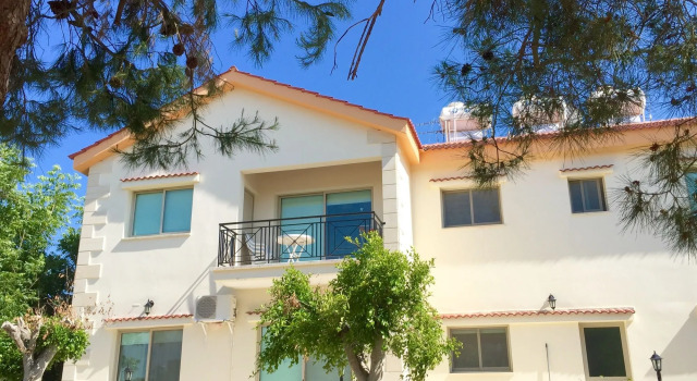 Himonas Apartments