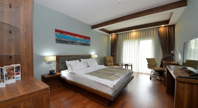 Двухместный номер Standard Limapark Hotel