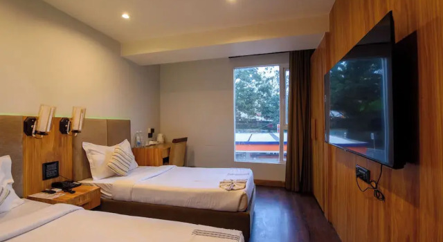 Двухместный номер Standard Emerald Hotel